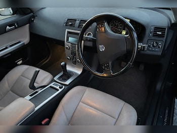 Used Volvo V50 2009 for sale - 77730714: Photo