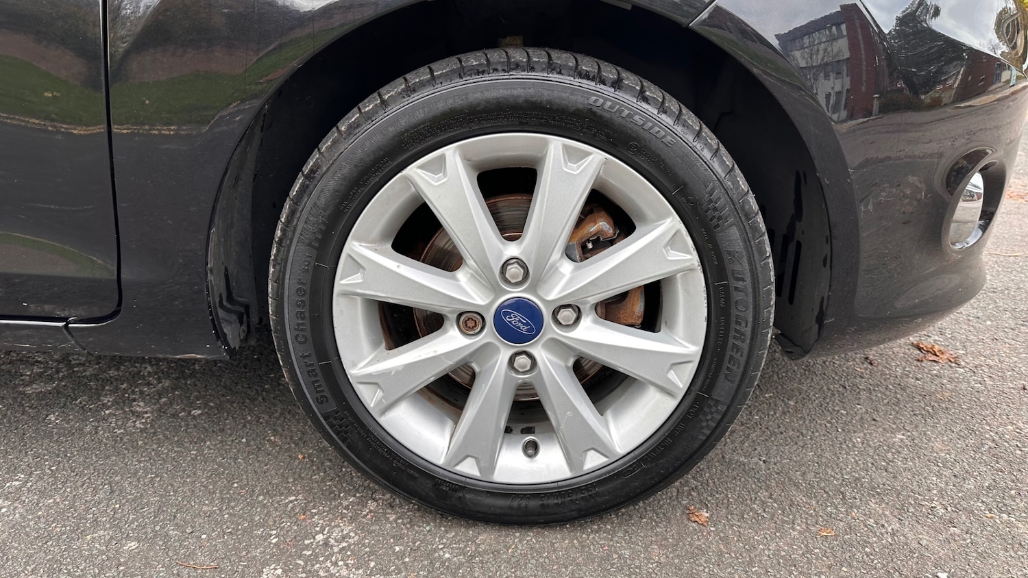 Used Ford Fiesta 2011 for sale - 77001019: Photo 29