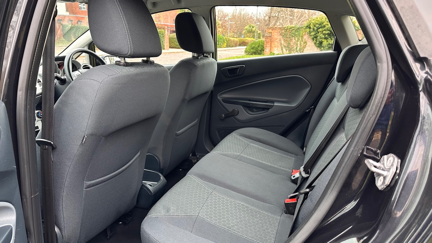 Used Ford Fiesta 2011 for sale - 76747999: Photo 17