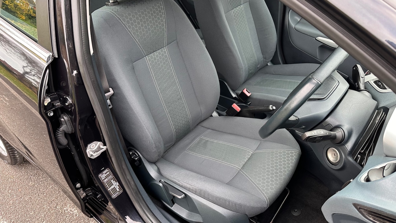 Used Ford Fiesta 2011 for sale - 76747999: Photo 28