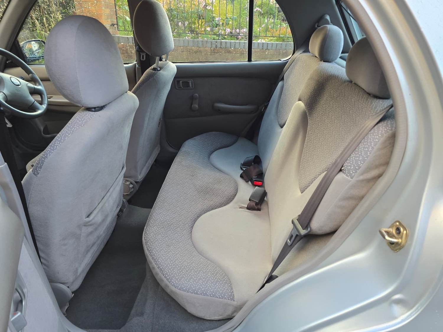 Used Nissan Micra 2000 for sale - 76035519: Photo 13