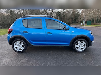 Used Dacia Sandero Stepway 2015 for sale - 77482354: Photo