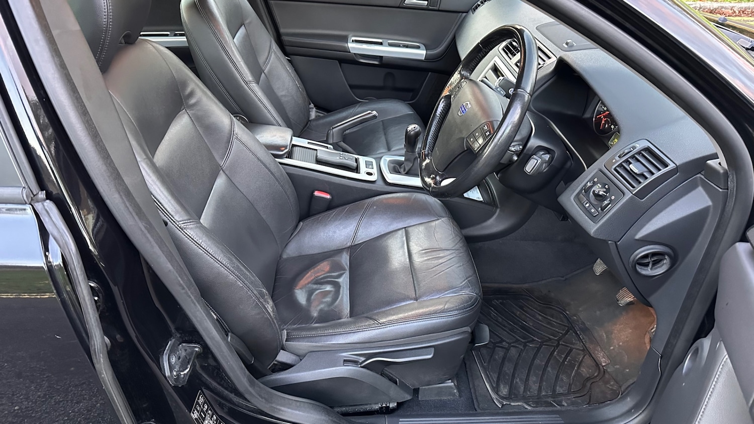 Used Volvo S40 2012 for sale - 76672948: Photo 10