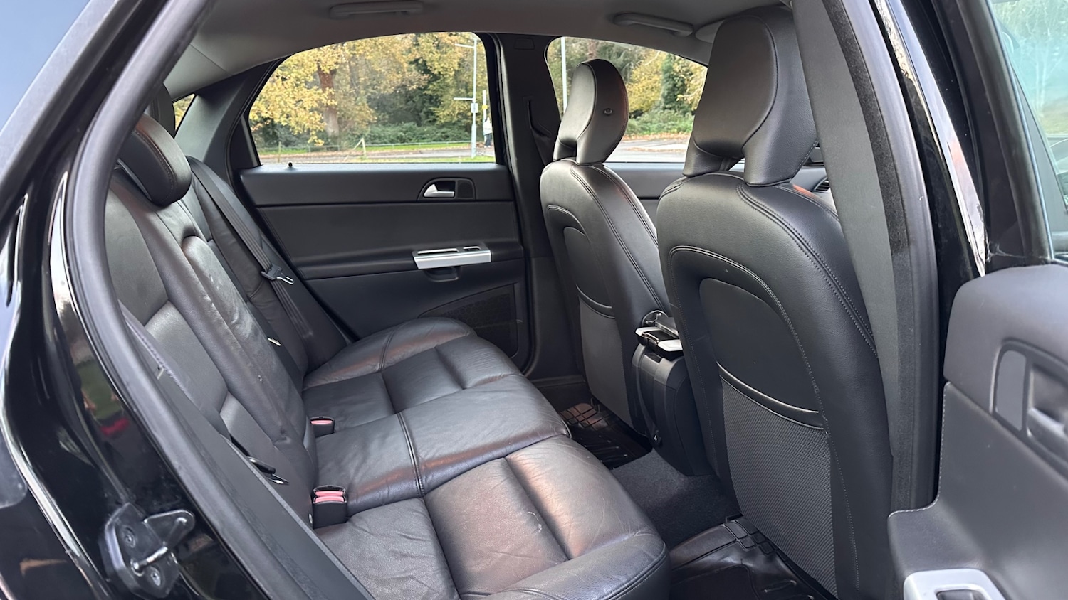 Used Volvo S40 2012 for sale - 76672948: Photo 16