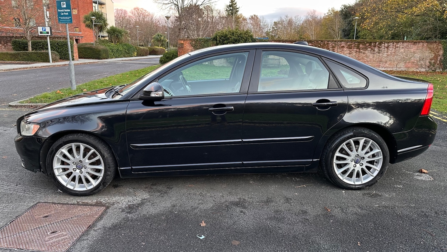 Used Volvo S40 2012 for sale - 76672948: Photo 6