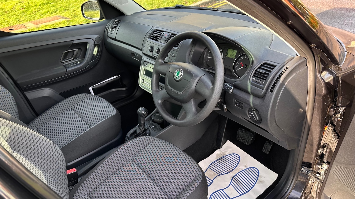 Used Skoda Roomster 2010 for sale - 76751943: Photo 29