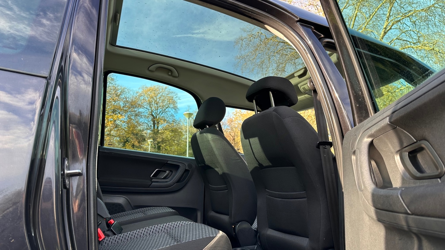 Used Skoda Roomster 2010 for sale - 76751943: Photo 38