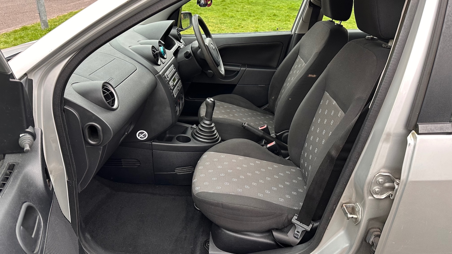 Used Ford Fiesta 2004 for sale - 77791358: Photo 14