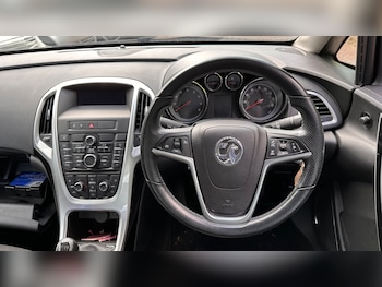 Used Vauxhall Astra 2011 for sale - 78451053: Photo