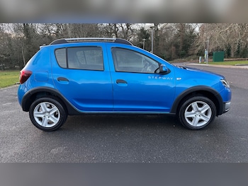 Used Dacia Sandero Stepway 2015 for sale - 77361551: Photo