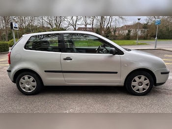 Used Volkswagen Polo 2004 for sale - 77899308: Photo