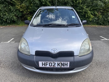 Used Toyota Yaris 2002 for sale - 75480916: Photo