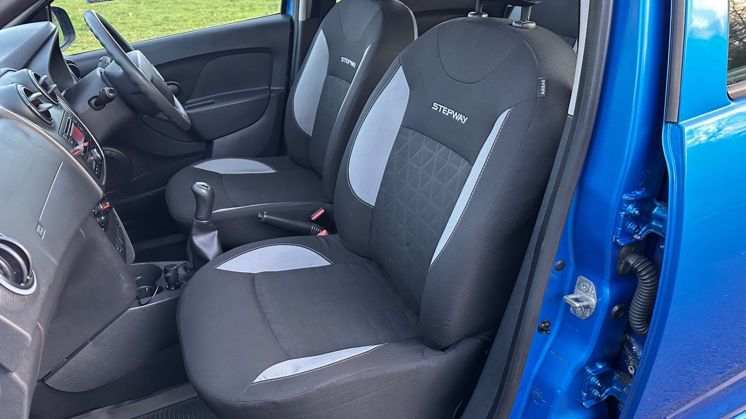 Used Dacia Sandero Stepway 2015 for sale - 77264562: Photo 19