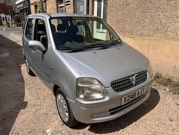 Vauxhall - Agila