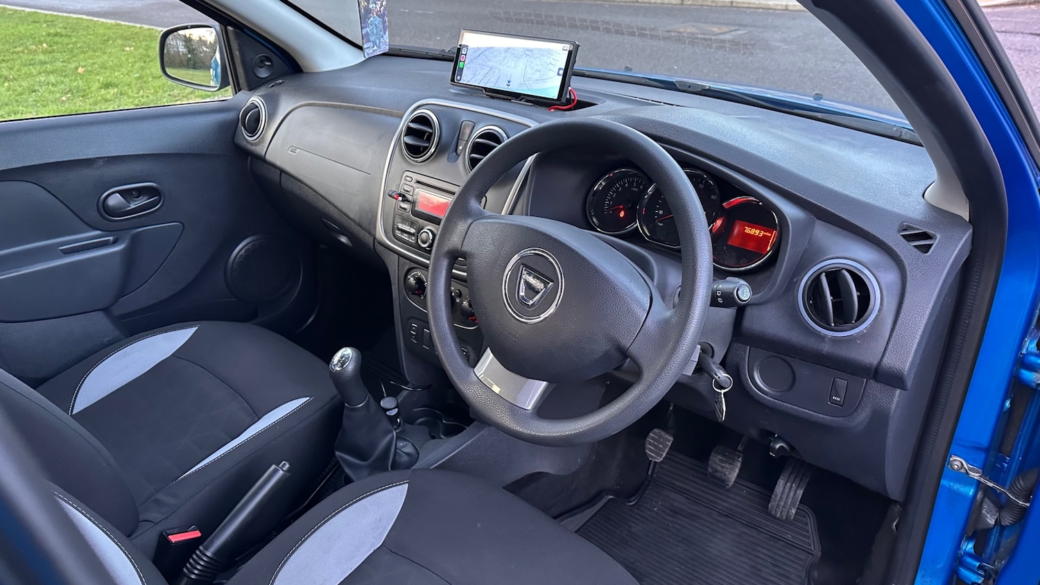 Used Dacia Sandero Stepway 2015 for sale - 77167637: Photo 20