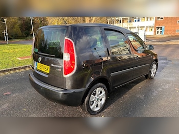 Used Skoda Roomster 2010 for sale - 76777975: Photo