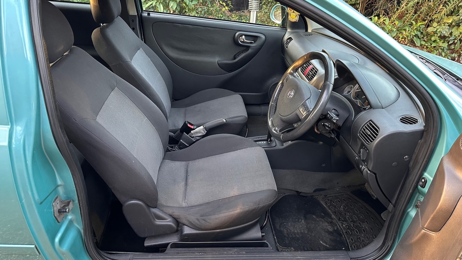 Used Vauxhall Corsa 2005 for sale - 77085366: Photo 8