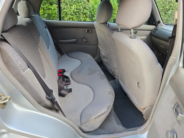 Used Nissan Micra 2000 for sale - 76238127: Photo 12