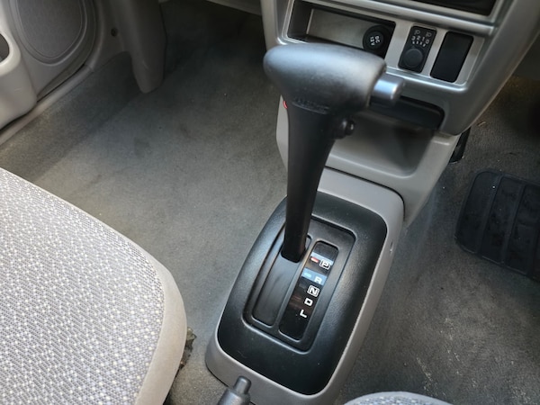 Used Nissan Micra 2000 for sale - 76238127: Photo 15