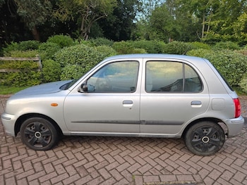 Used Nissan Micra 2000 for sale - 76238127: Photo 2