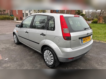 Used Ford Fiesta 2004 for sale - 77811113: Photo