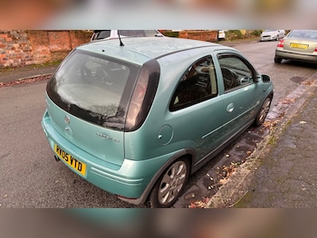 Used Vauxhall Corsa 2005 for sale - 77058401: Photo