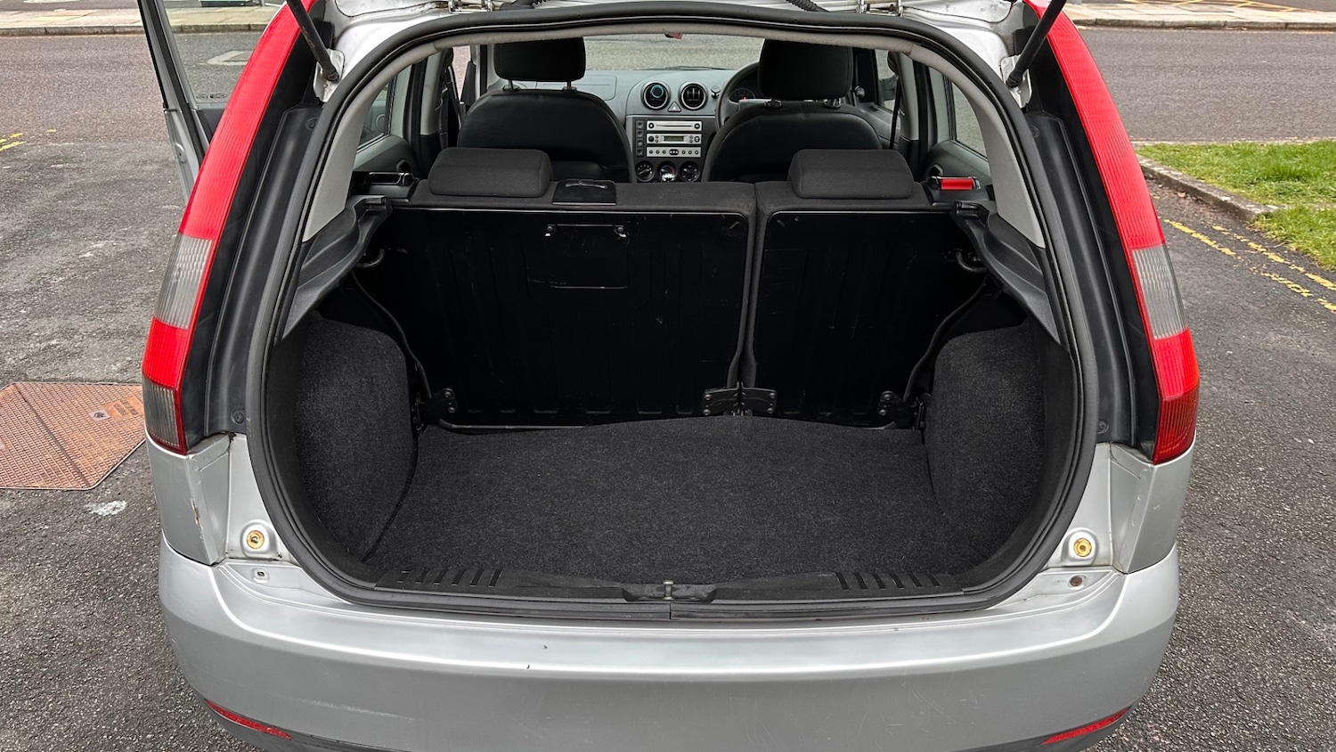 Used Ford Fiesta 2004 for sale - 77800153: Photo 21