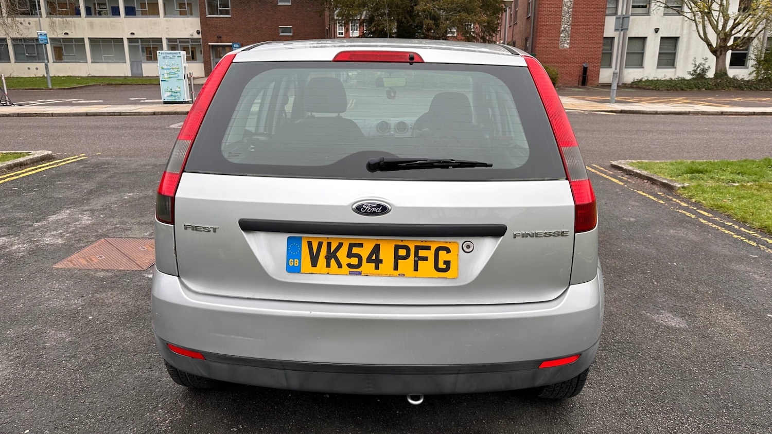 Used Ford Fiesta 2004 for sale - 77800153: Photo 5