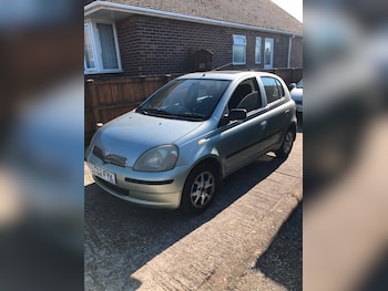 Used Toyota Yaris 2002 for sale - 79120675: Photo
