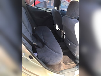 Used Toyota Yaris 2002 for sale - 79120675: Photo