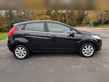 Used Ford Fiesta 2011 for sale - 77011814: Photo