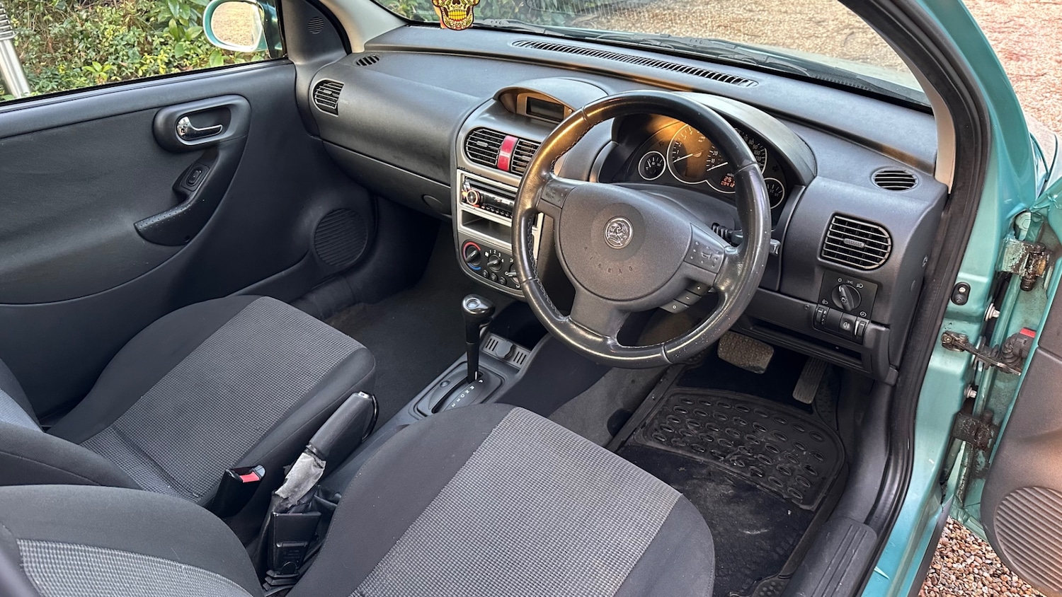 Used Vauxhall Corsa 2005 for sale - 77076929: Photo 9