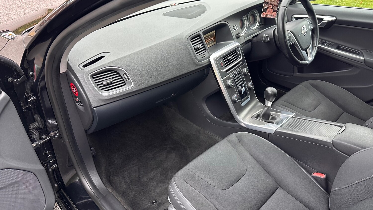 Used Volvo S60 2011 for sale - 77603780: Photo 23