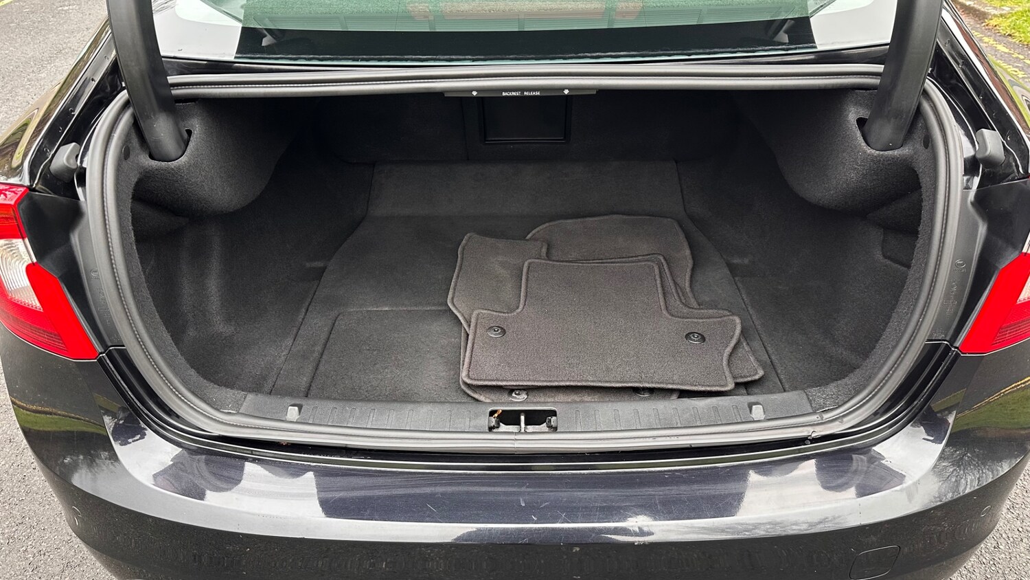 Used Volvo S60 2011 for sale - 77603780: Photo 29