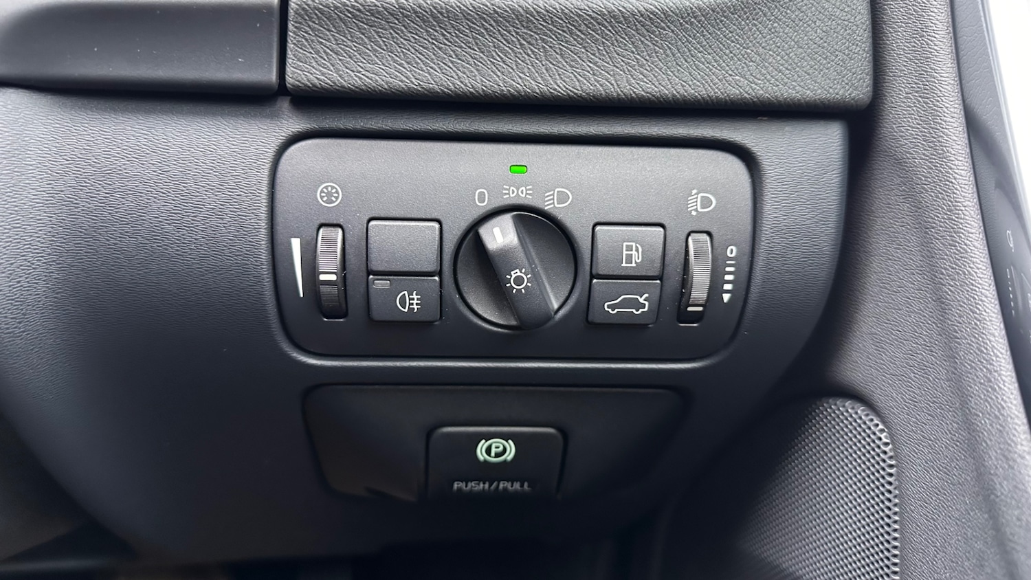 Used Volvo S60 2011 for sale - 77603780: Photo 39