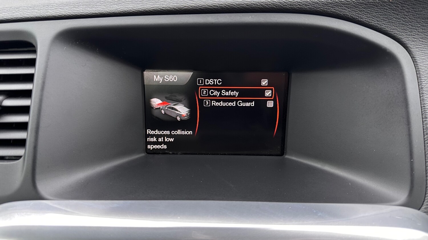 Used Volvo S60 2011 for sale - 77603780: Photo 44