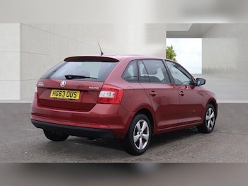 Used Skoda Rapid Spaceback 2014 for sale - 79227901: Photo