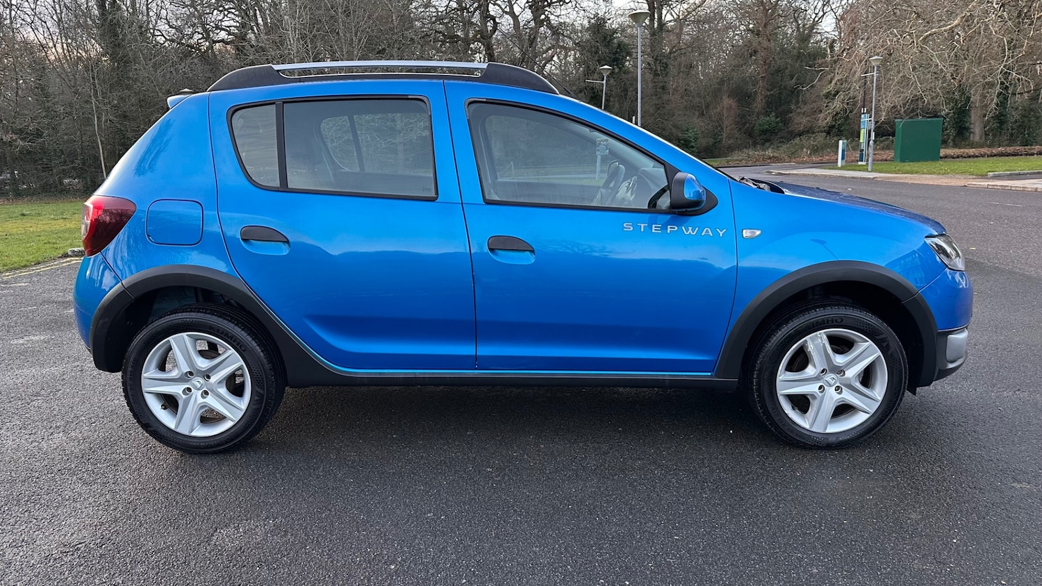 Used Dacia Sandero Stepway 2015 for sale - 77206861: Photo 2