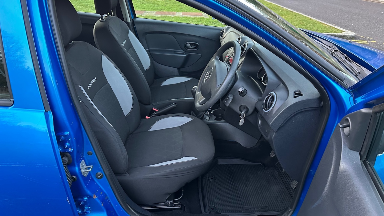 Used Dacia Sandero Stepway 2015 for sale - 77251547: Photo 10