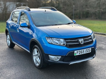 Used Dacia Sandero Stepway 2015 for sale - 77251547: Photo