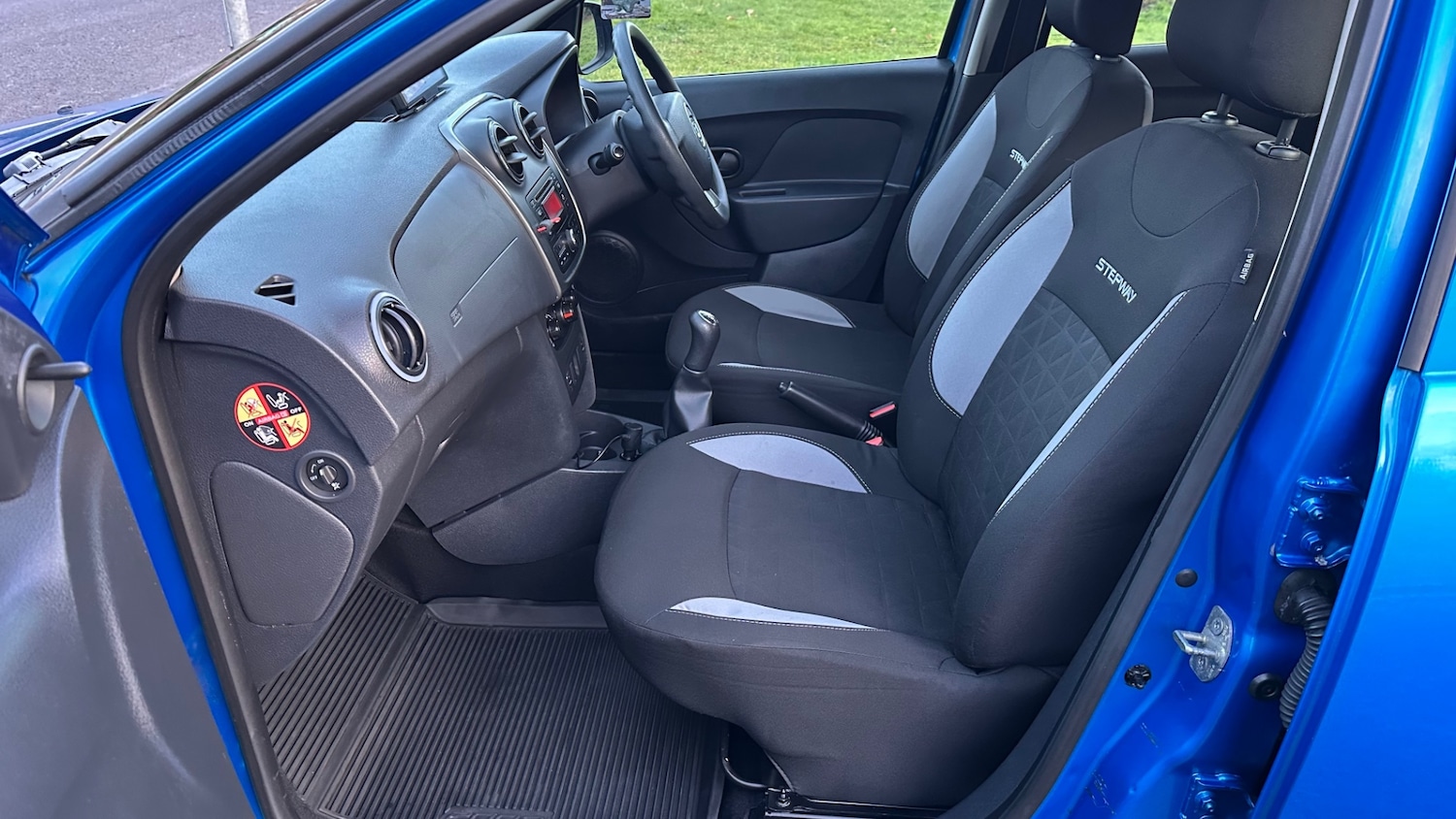 Used Dacia Sandero Stepway 2015 for sale - 77158719: Photo 17