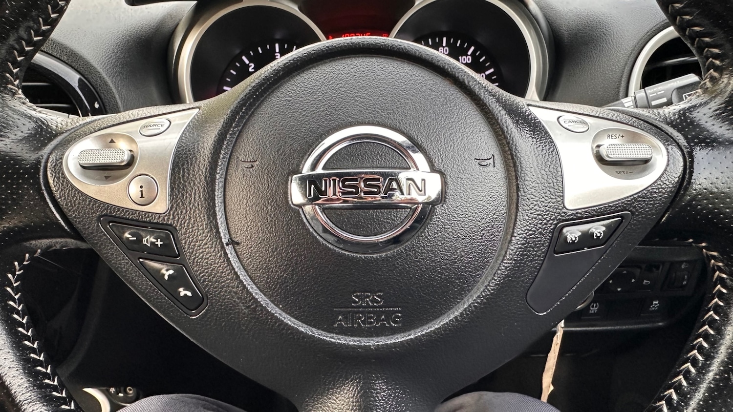 Used Nissan Juke 2014 for sale - 76461263: Photo 36