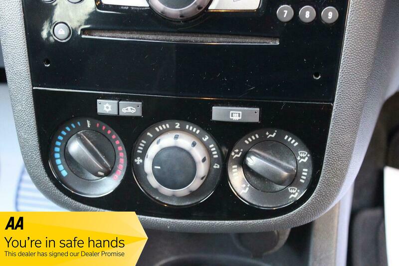 Used Vauxhall Corsa 2011 for sale - 76570777: Photo 15