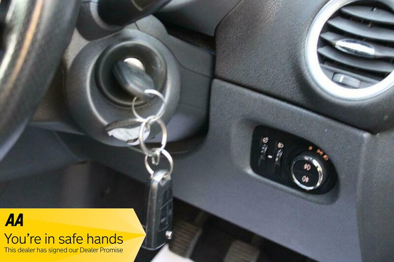 Used Vauxhall Corsa 2011 for sale - 76570777: Photo 17