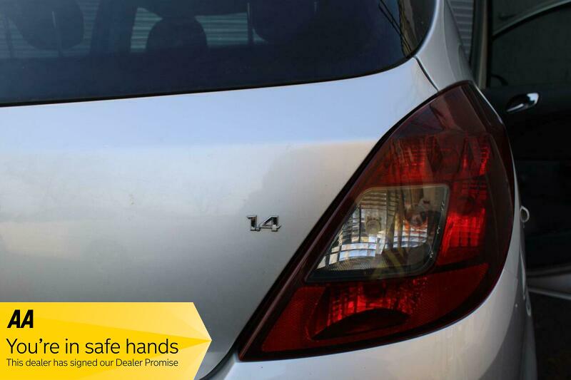 Used Vauxhall Corsa 2011 for sale - 76570777: Photo 26