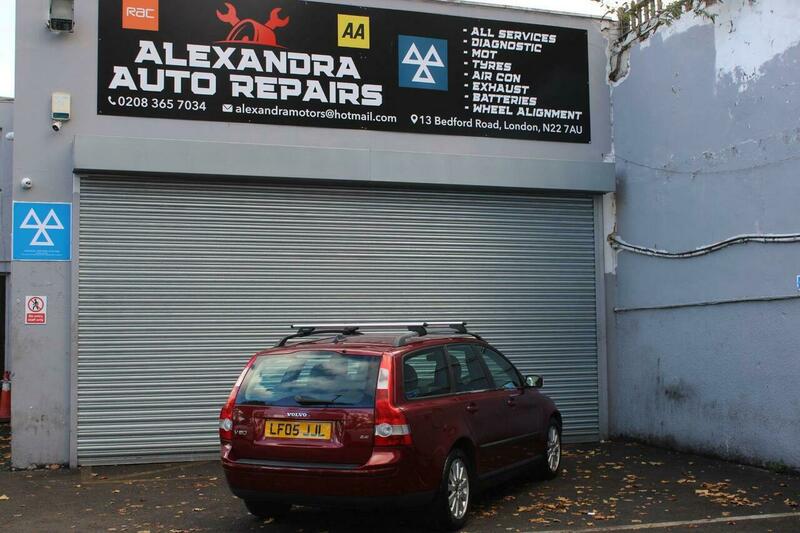 Used Volvo V50 2005 for sale - 76368347: Photo 13