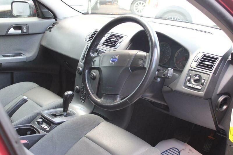 Used Volvo V50 2005 for sale - 76368347: Photo 15