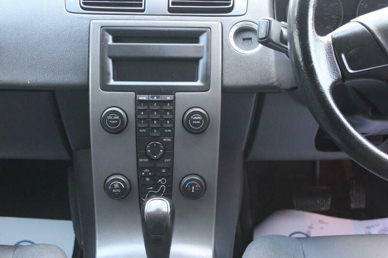 Used Volvo V50 2005 for sale - 76368347: Photo 18