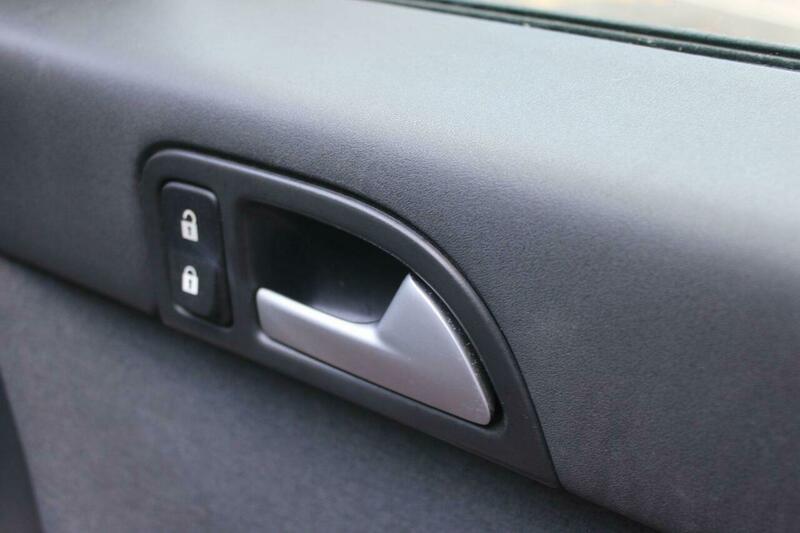 Used Volvo V50 2005 for sale - 76368347: Photo 22