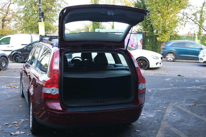 Used Volvo V50 2005 for sale - 76368347: Photo 32